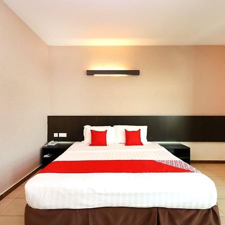 Capital O 837 Hotel Bei King Sitiawan Exterior photo