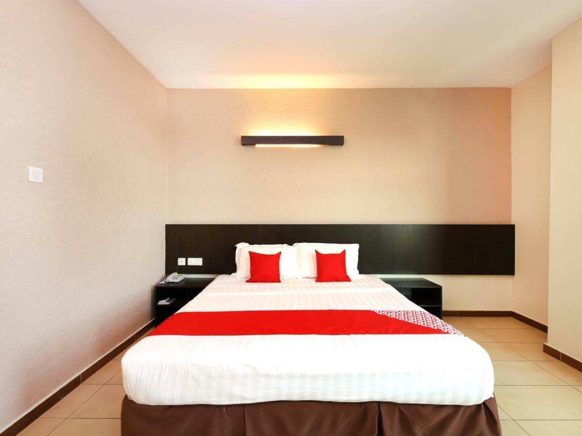 Capital O 837 Hotel Bei King Sitiawan Exterior photo
