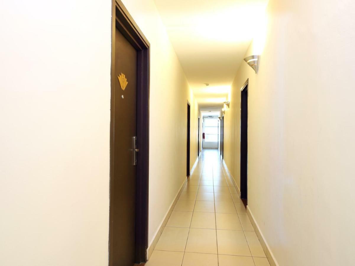 Capital O 837 Hotel Bei King Sitiawan Exterior photo