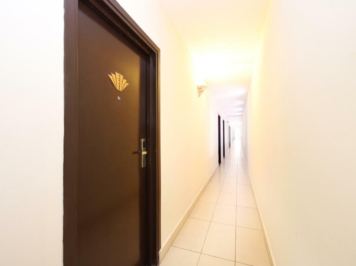 Capital O 837 Hotel Bei King Sitiawan Exterior photo